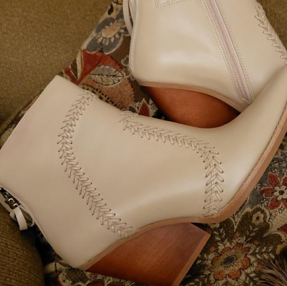 Jeffrey Campbell | Booties - Picture 7 of 8